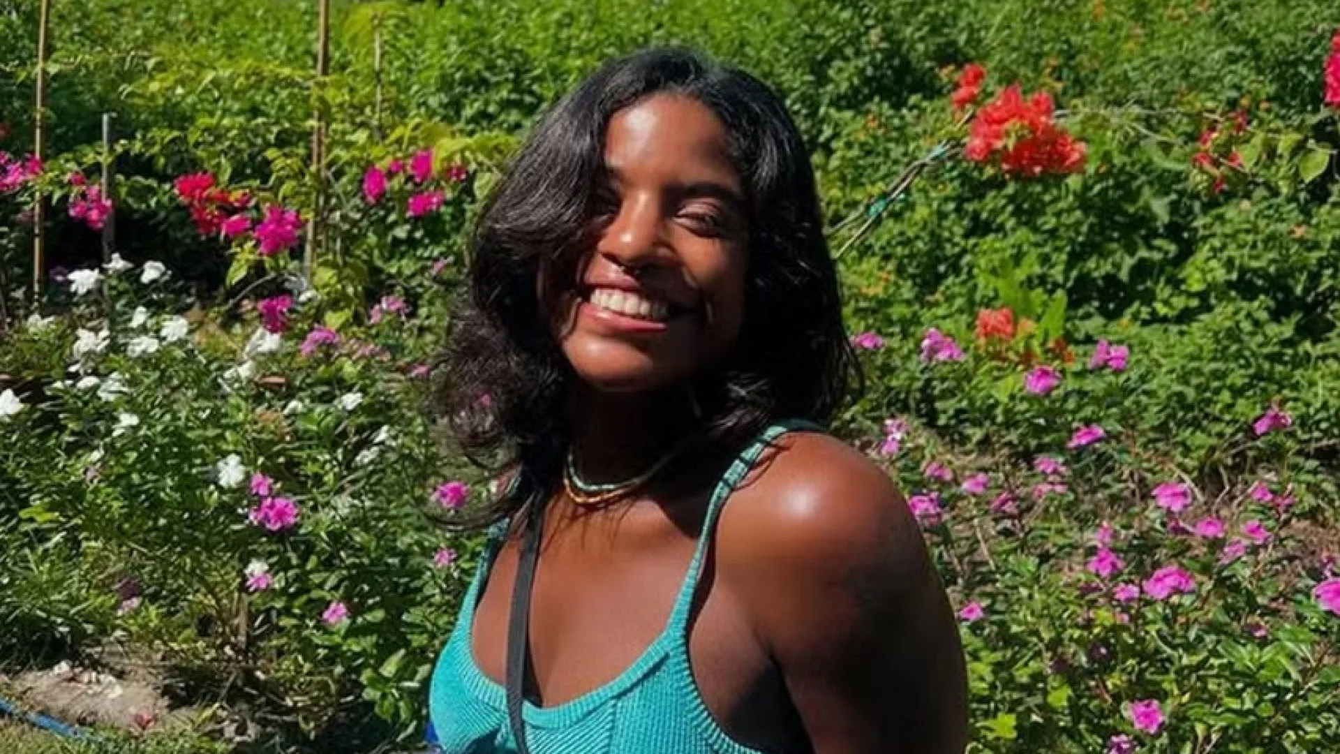 Resgate de brasileira que caiu em trilha na Indonésia é interrompido mais uma vez