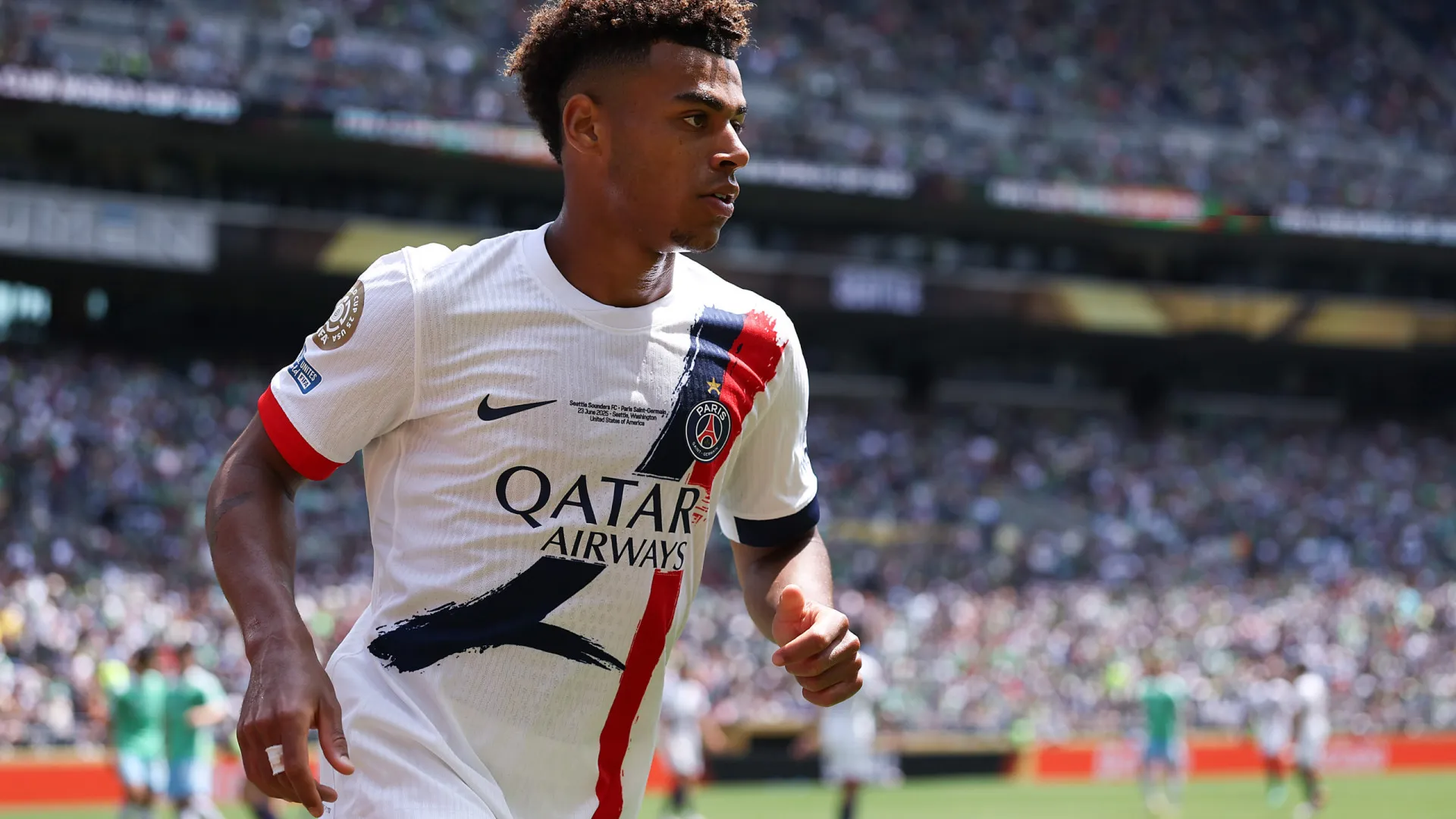 PSG faz jogo básico, vence Seattle e avança no grupo do Botafogo