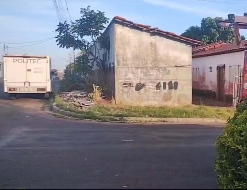Idoso é encontrado morto dentro de poço em quitinete em Várzea Grande