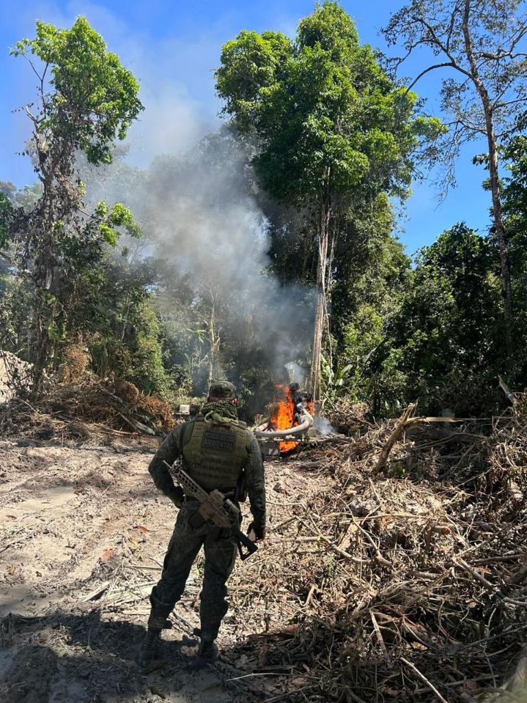 Polícia Militar fecha garimpo ilegal em Novo Mundo durante Operação Flora Hotspot