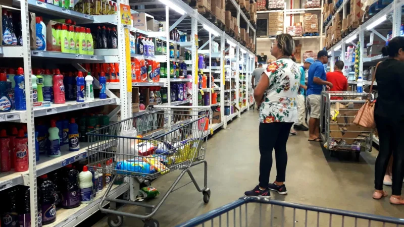 Consumo dos brasileiros cresce 2,63% no primeiro semestre
