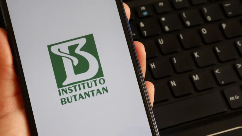 Butantan se prepara para testar vacina contra gripe aviária em humanos