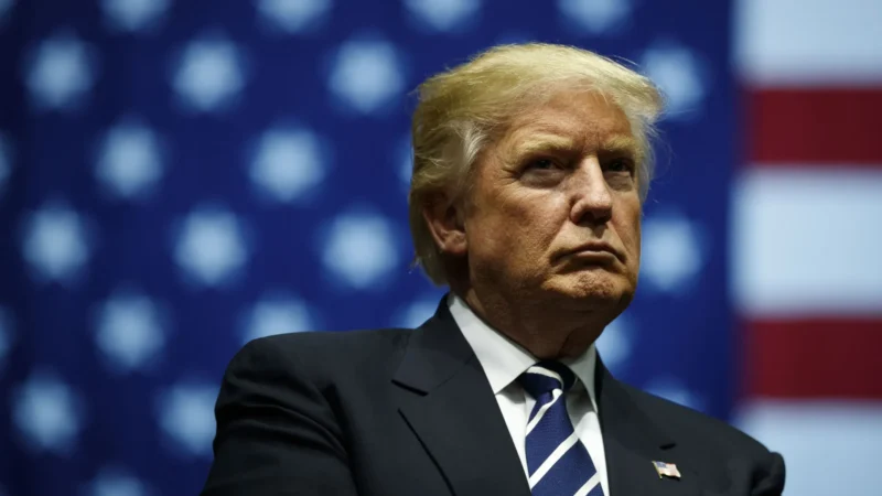 Trump ameaça com tarifa adicional de 10% países que alinharem com BRICS