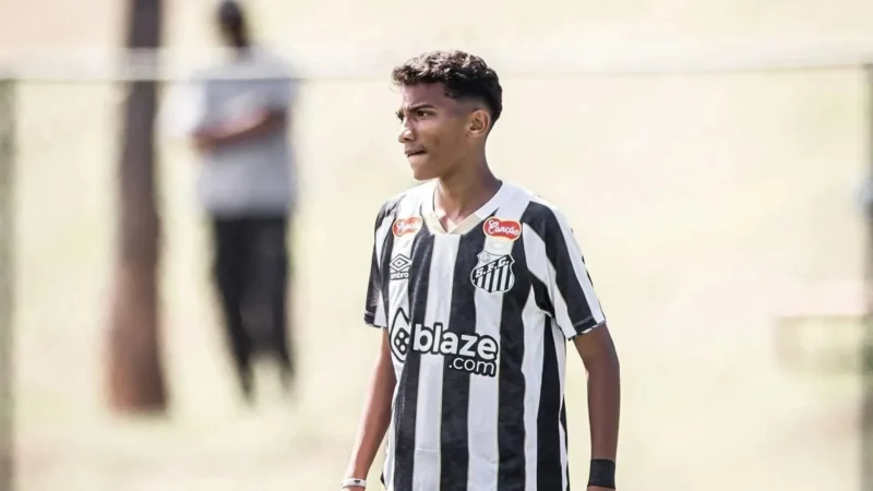 Robinho Jr. mostra maturidade e muda planos de Cléber Xavier no Santos