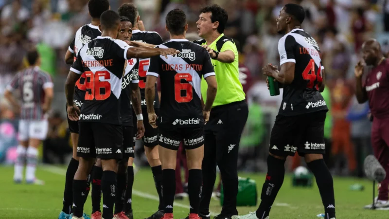 Vasco recebe o Grêmio em São Januário para voltar a vencer no Brasileirão