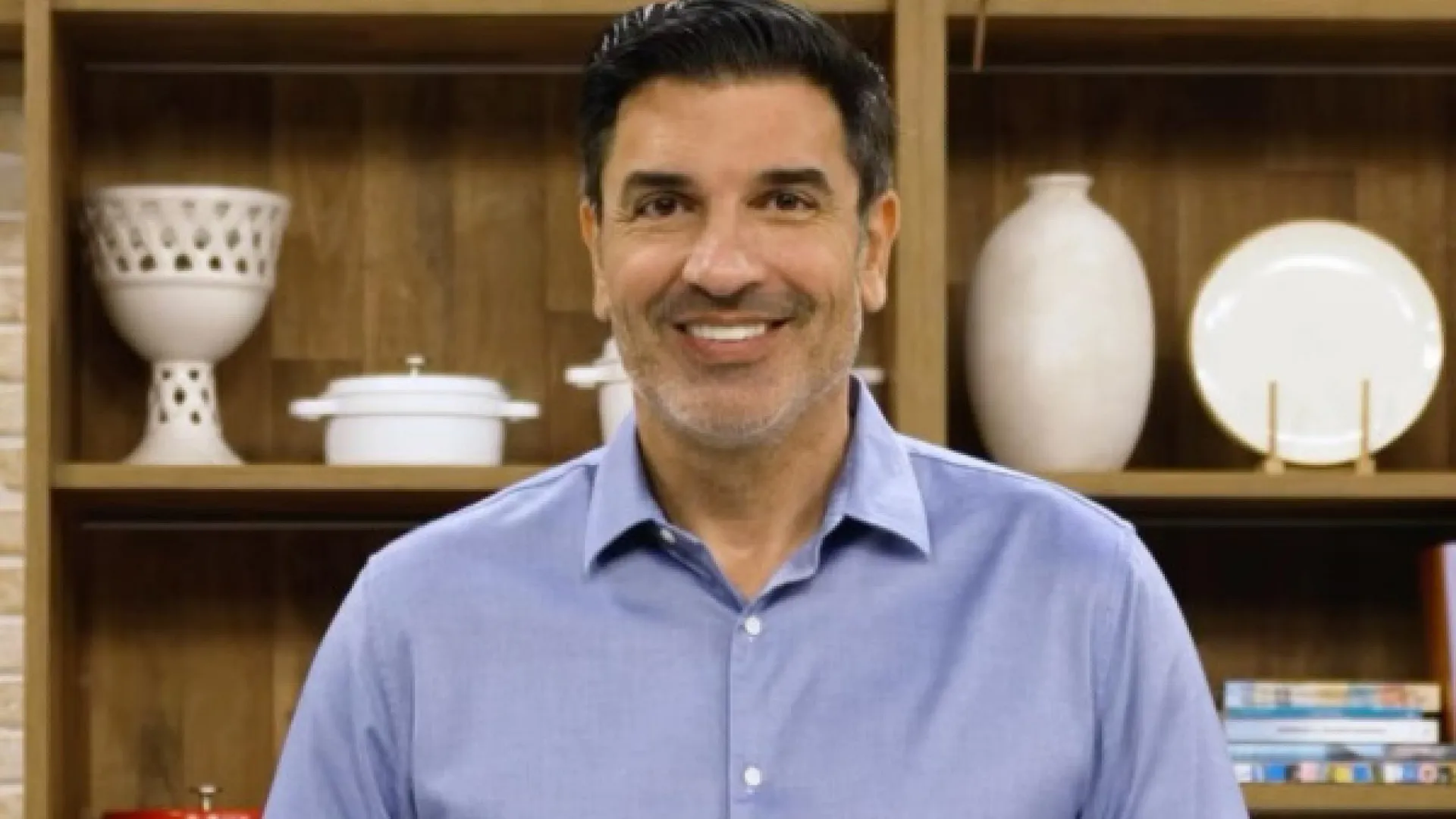 Edu Guedes recebe alta da UTI e chora em desabafo nas redes