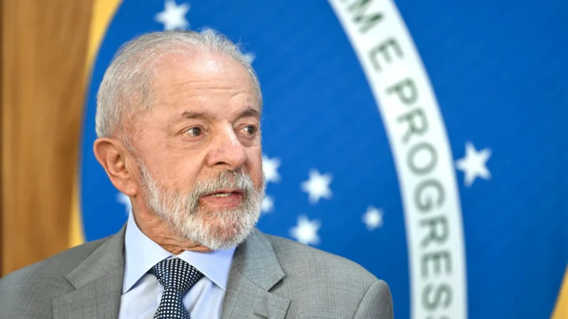 Lula só vai telefonar quando Trump der abertura, diz Gleisi