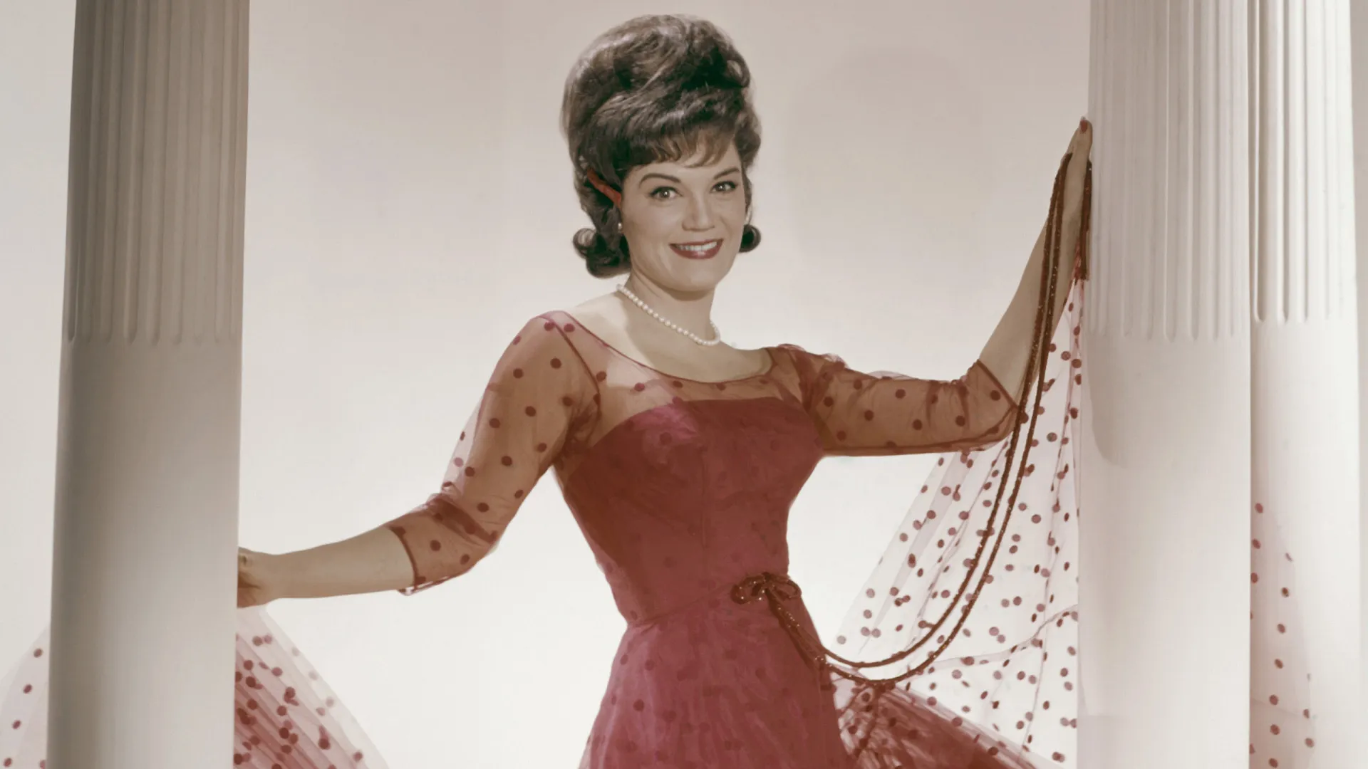 Morre Connie Francis, cantora americana de ‘Pretty Little Baby’, aos 87 anos