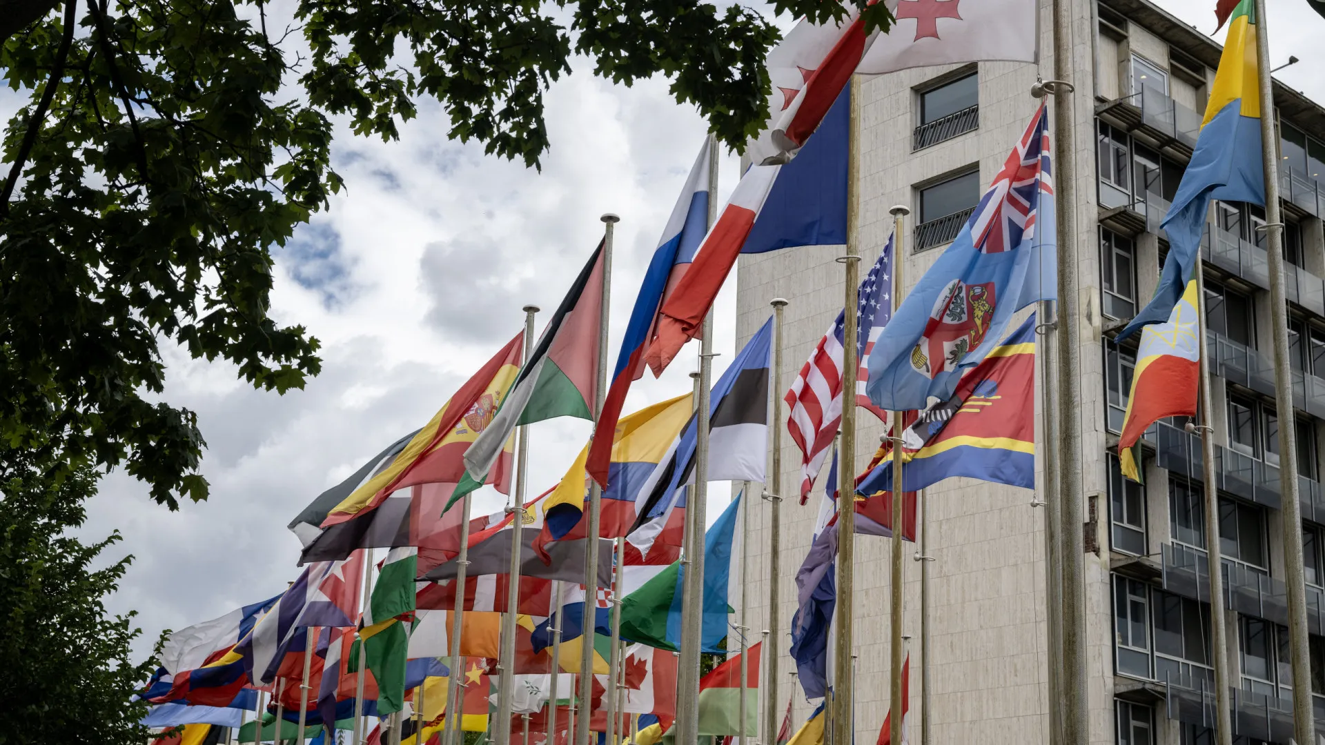 Veja os países que já fecharam acordos comerciais com os EUA em 2025