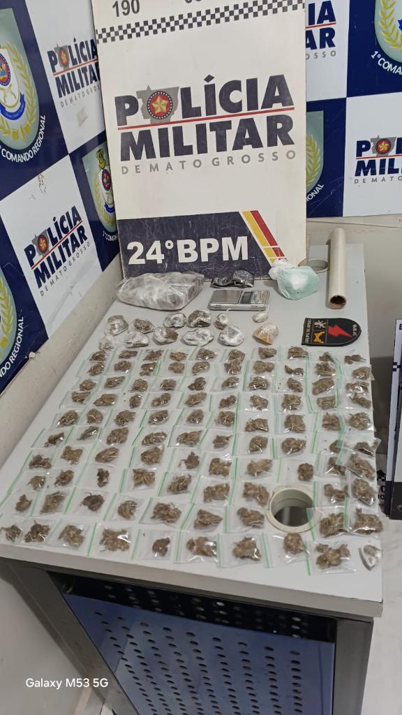 PM prende homem com 110 porções de maconha em Cuiabá