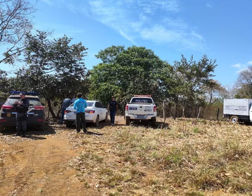 Mulher morre e adolescente fica ferido após disparo acidental de espingarda durante caça em Poxoréu
