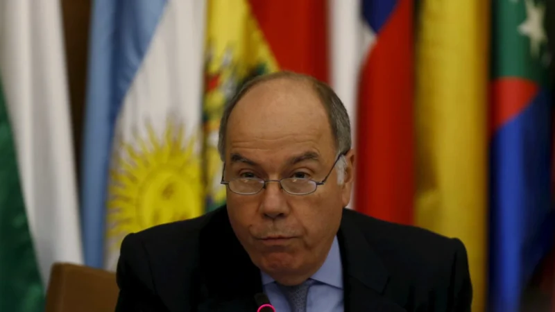 Itamaraty prepara resposta a tarifaço dos EUA até 18 de agosto, afirma Mauro Vieira