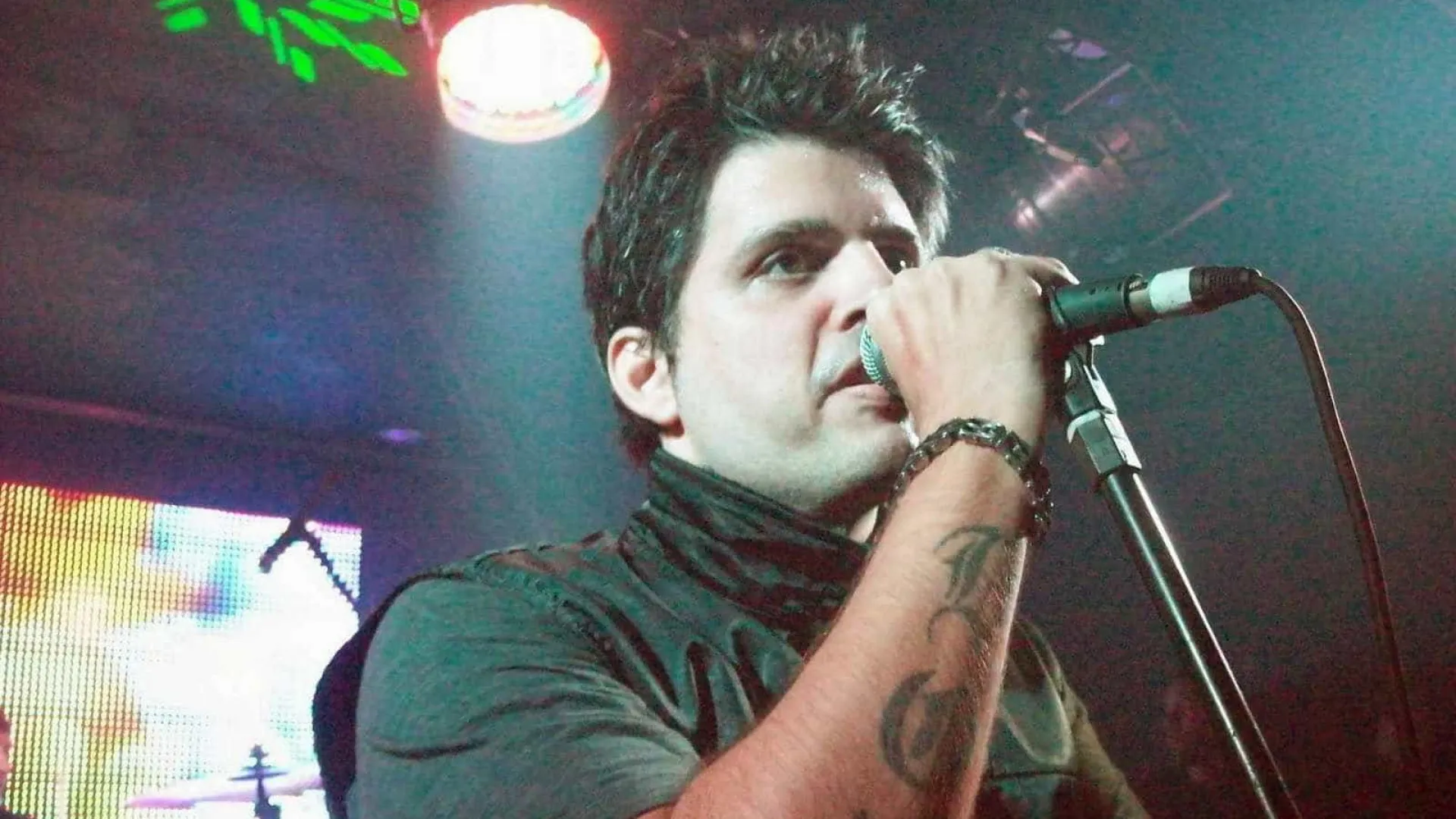 Deus me colocou de volta ao jogo, diz Marcus Menna, 20 anos após ficar em coma