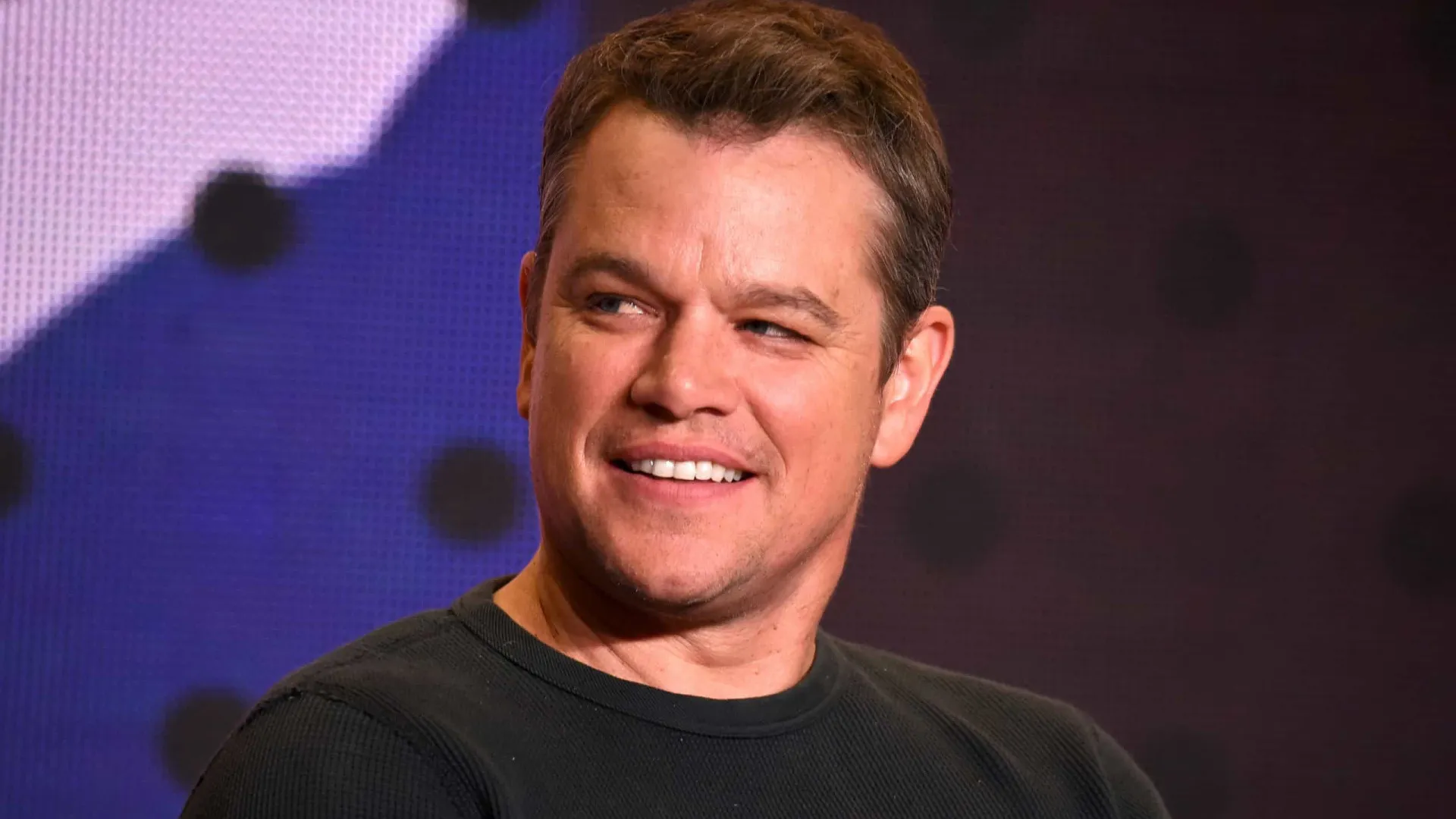 Jimmy Kimmel diz que salvou Matt Damon de morrer engasgado com costelinha