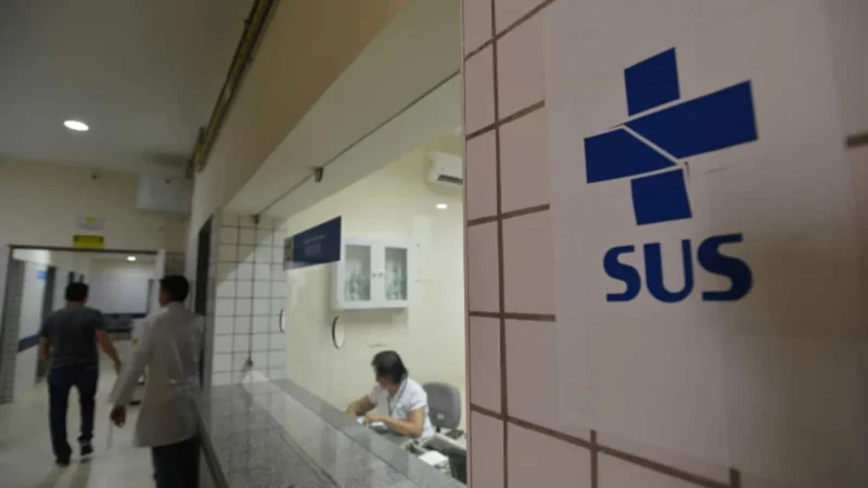 Governo vai priorizar indústria nacional em compras de R$ 2,4 bi para o SUS após tarifaço