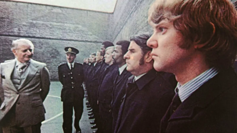 Esses filmes definitivamente NÃO previram o futuro