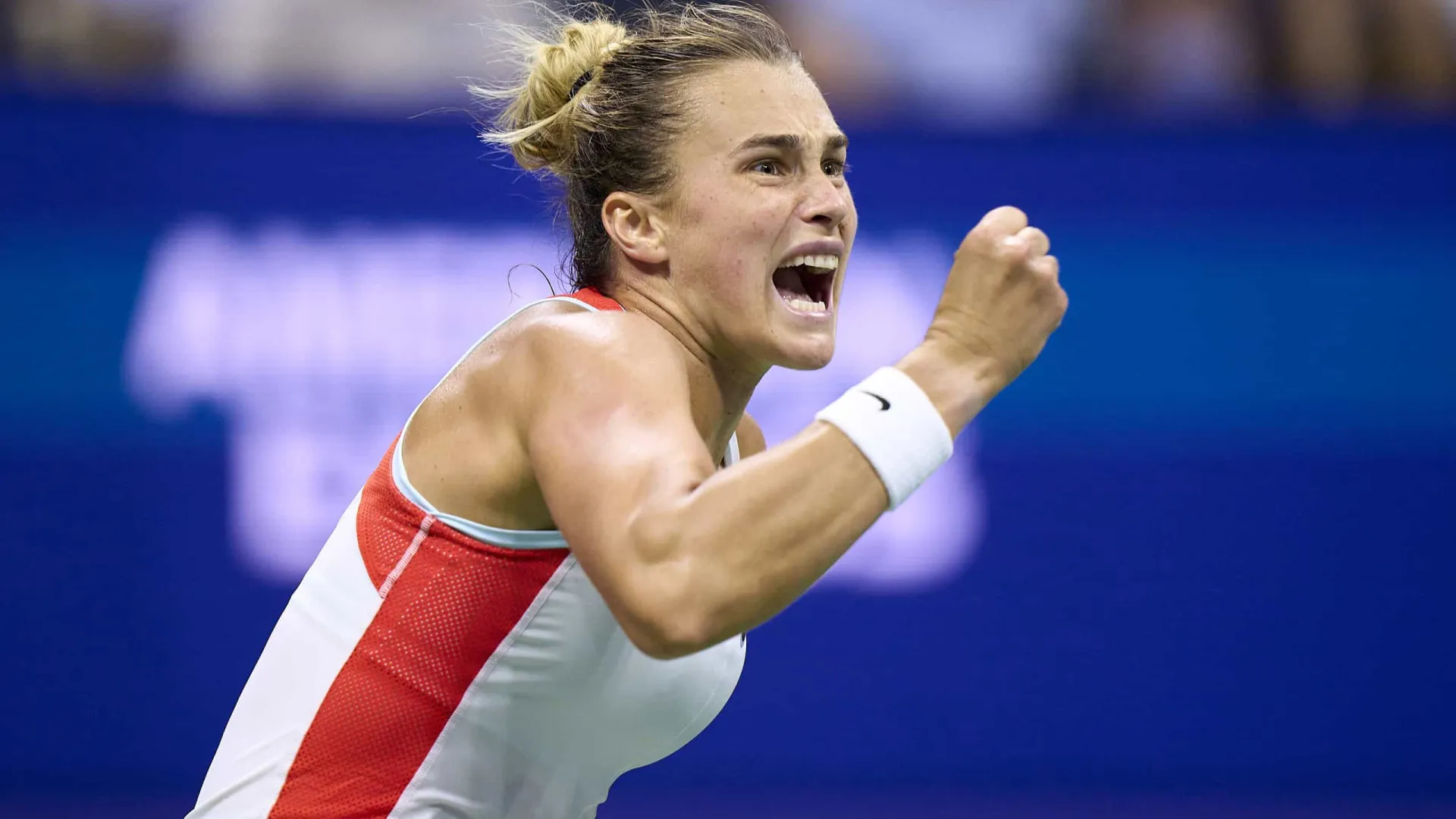 Sabalenka vira set com pontos espetaculares e vence estreia no US Open