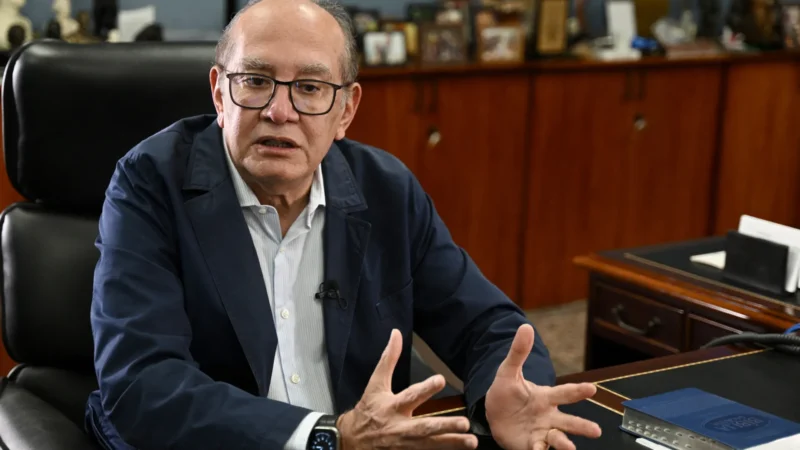 Gilmar Mendes fecha acordo para que jornalistas doem R$ 10 mil por ‘danos morais’ em reportagem