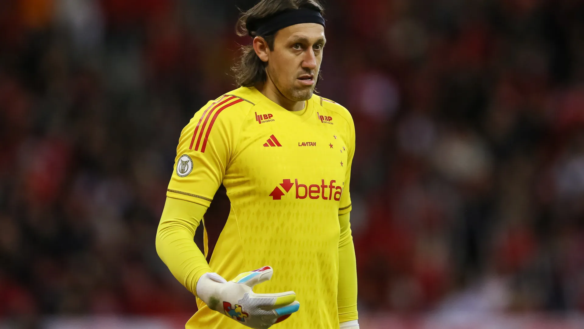 ‘Corta o coração’, diz Cássio após filha autista ser negada em escolas