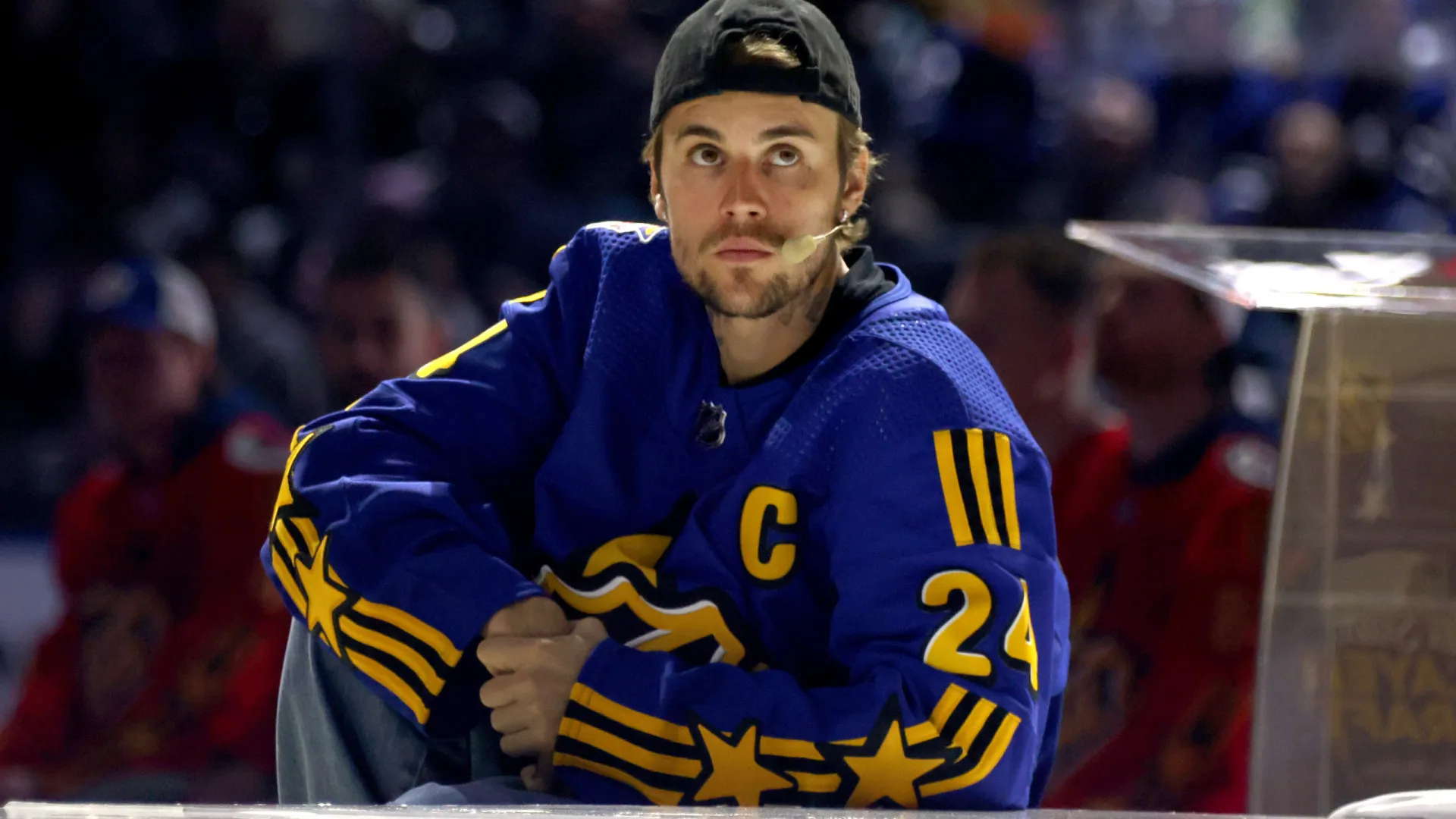 Imitador de Justin Bieber engana hotel e sobe ao palco de boate em Las Vegas