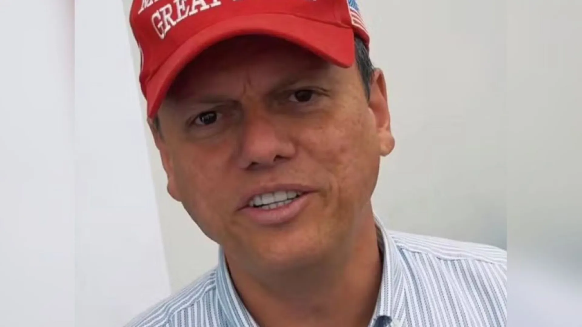 Brasil deveria dar alguma vitória a Trump para destravar tarifaço, diz Tarcísio