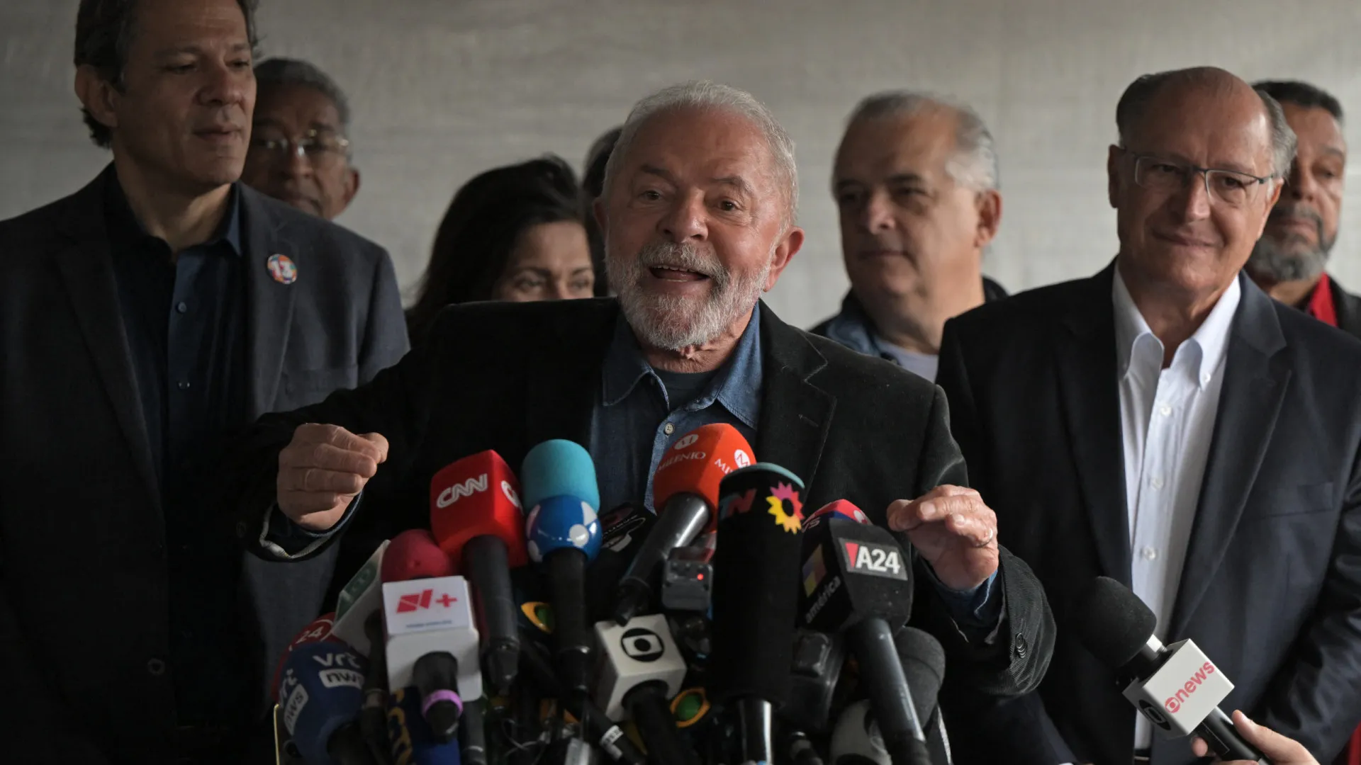 Lula lança hoje pacote bilionário para empresas afetadas por tarifaço