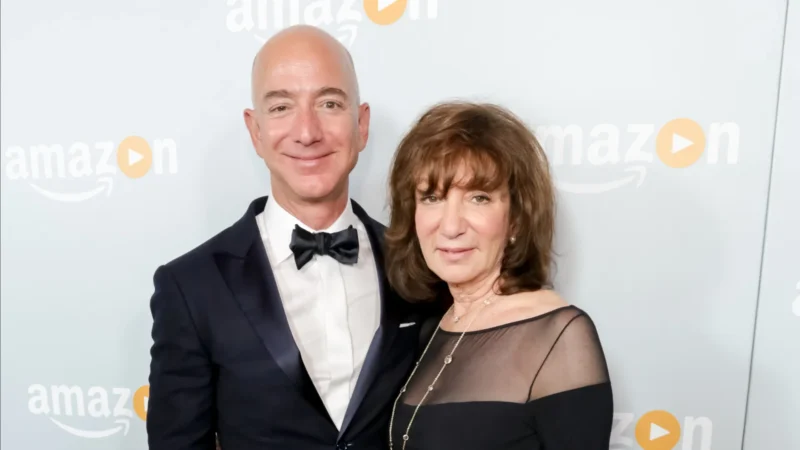 Jeff Bezos lamenta morte da mãe aos 78 anos