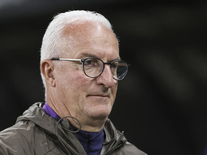 Dorival pede reação urgente e lamenta chances perdidas pelo Corinthians: ‘Falta o resultado’