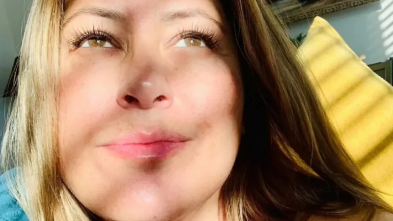 Quem era a veterana da TV americana assassinada pelo próprio filho