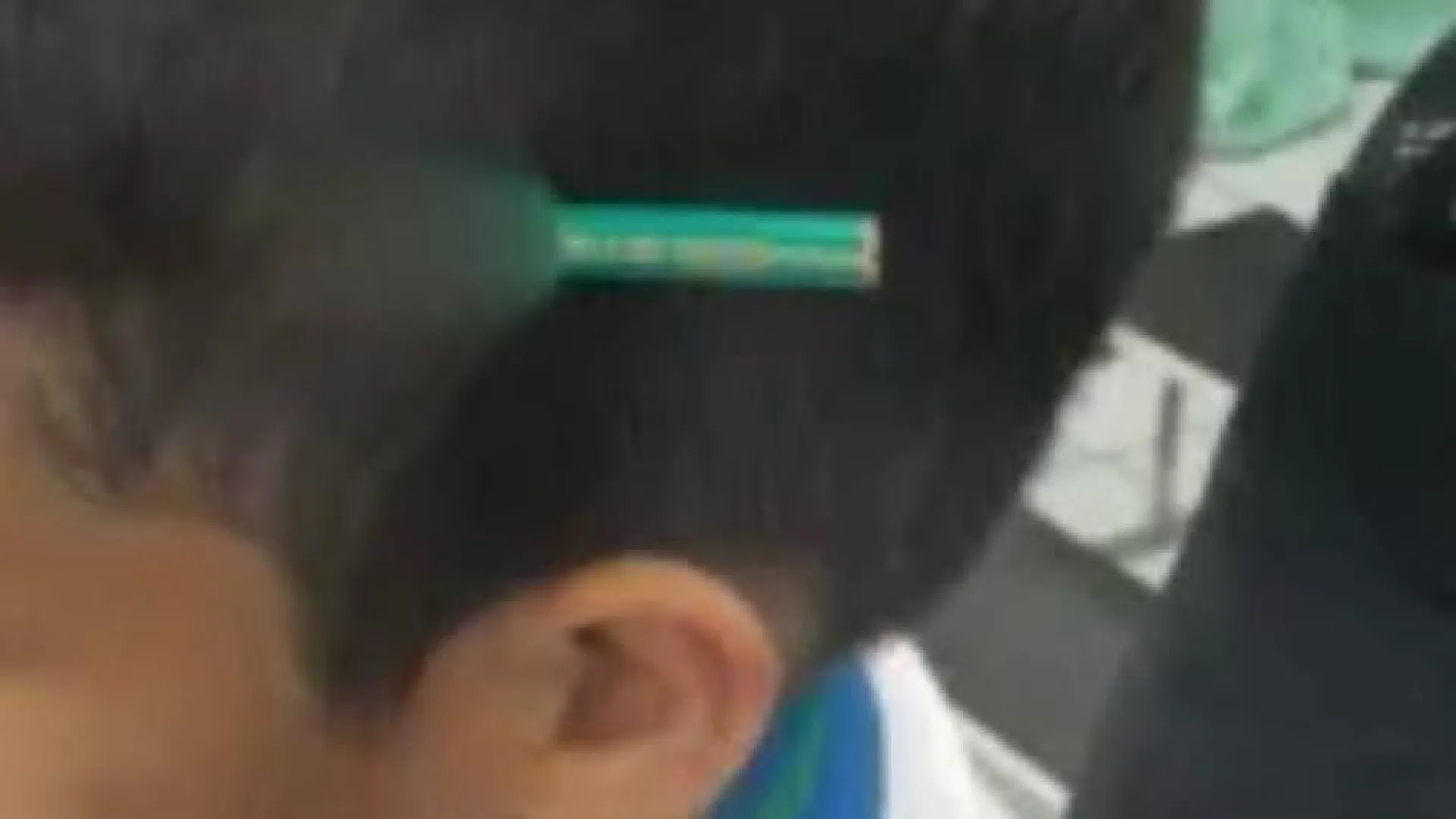 Estudante finca lápis na cabeça de colega durante briga em escola no litoral de São Paulo