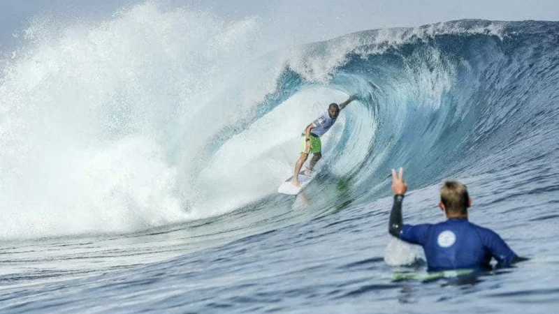 Brasil avança com seis no 1º dia do Challenger Series de Surfe em Portugal