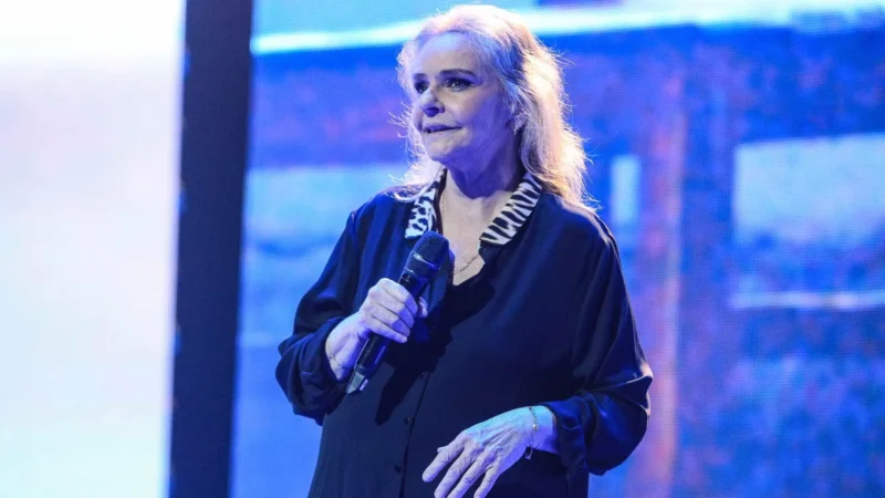 Angela Ro Ro só recebia R$ 800 mensais ao final de sua vida, afirma advogado