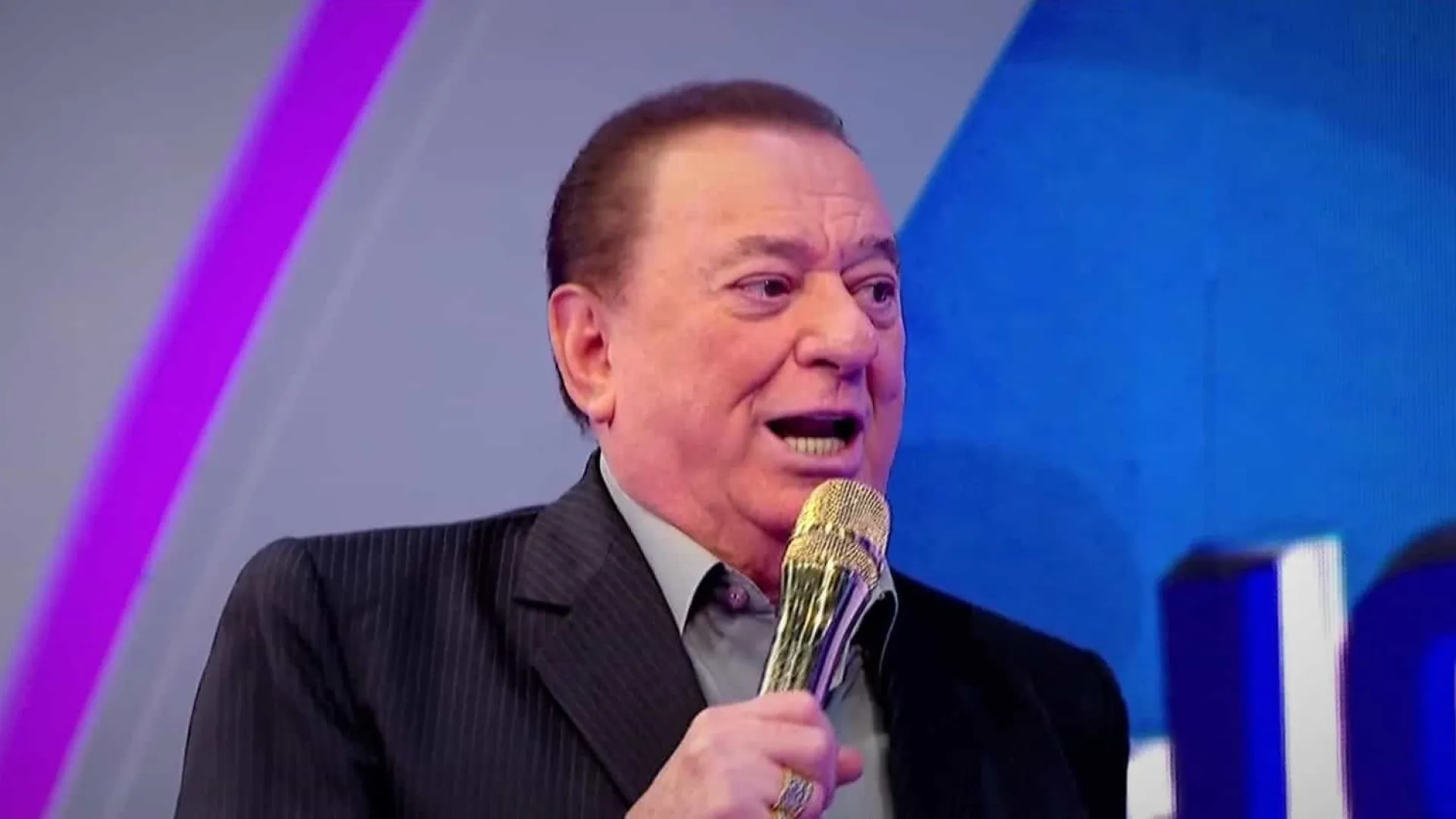 Raul Gil recebe alta depois de uma semana com quadro de diverticulite aguda