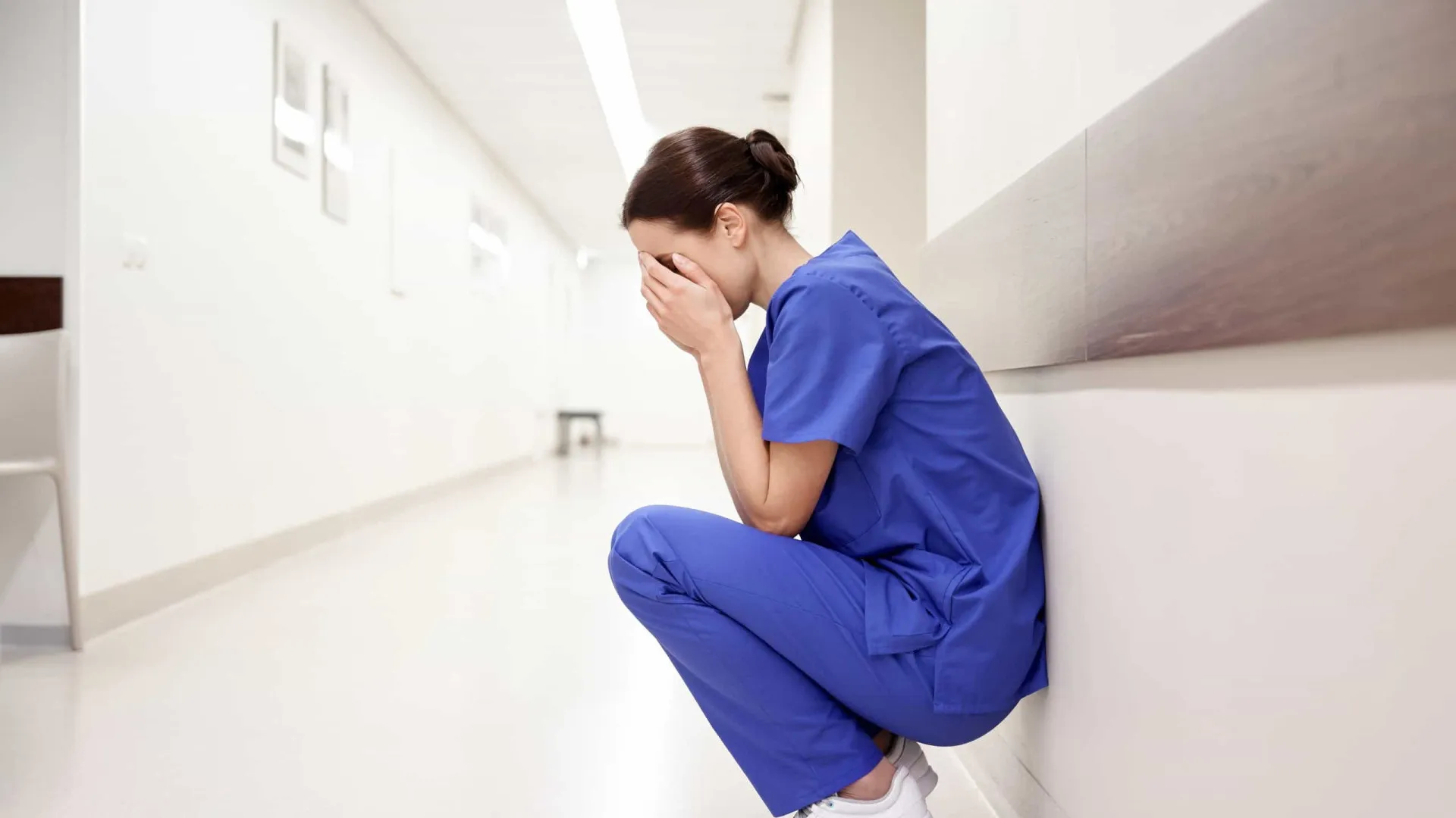 Estudantes de baixa renda de curso de medicina terão ajuda do governo