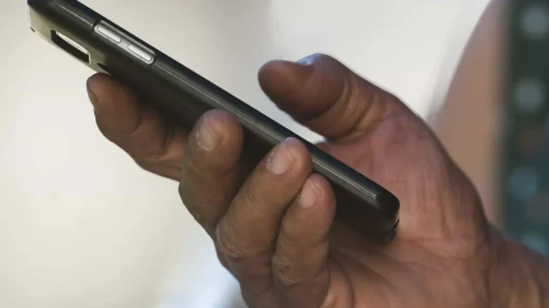 ‘Só hoje recebi 30 ligações’: brasileiros reclamam de telemarketing após fim do prefixo 0303