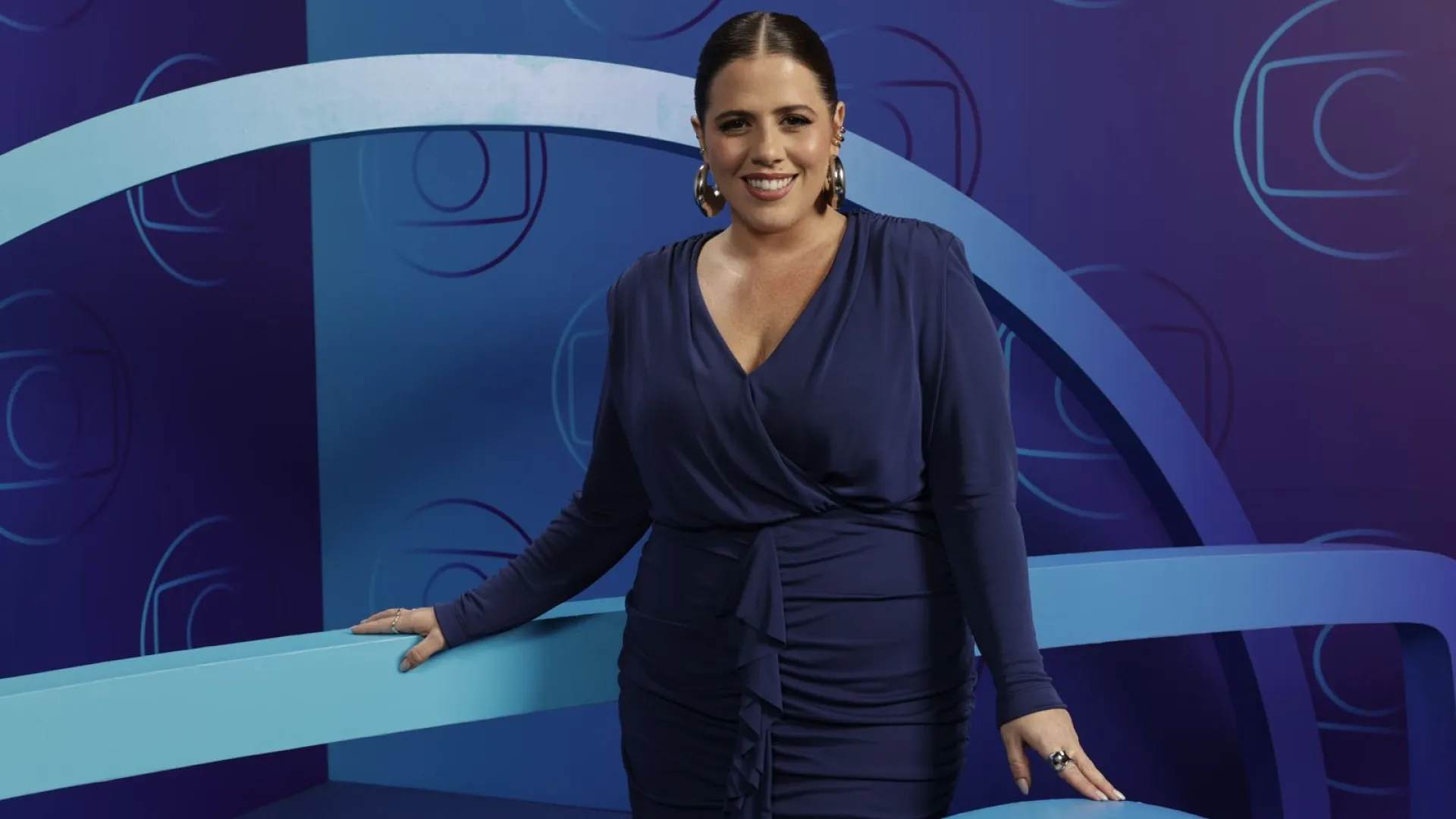 Tati Machado retorna ao Saia Justa ao vivo na próxima quarta-feira
