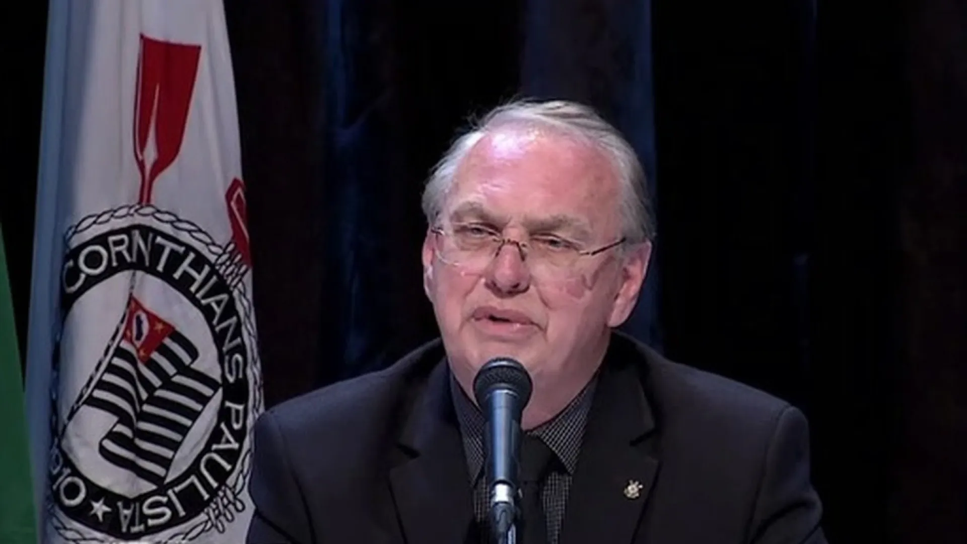 Stabile dá cargos no Corinthians a ligados a Andrés e Duílio e gera incômodo