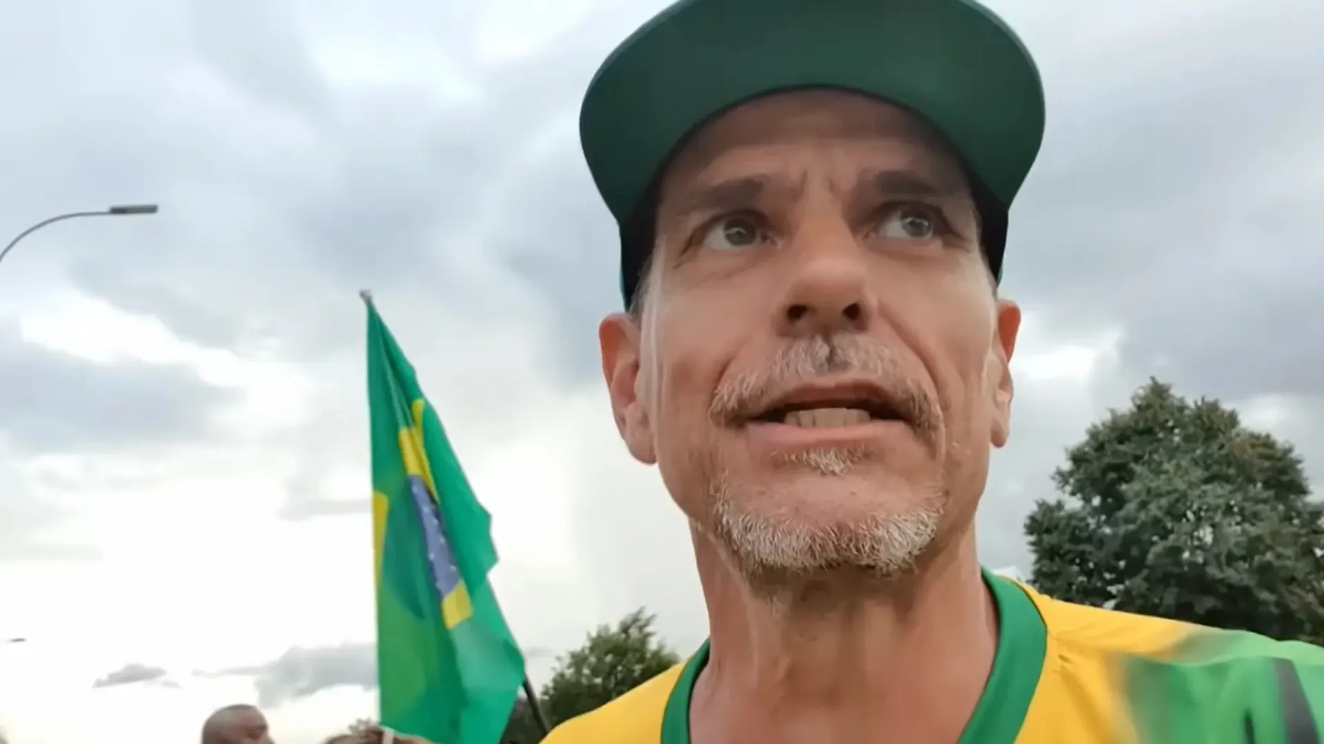 Didi Red Pill, ex-BBB acusado de envolvimento no 8 de janeiro, vive na Polônia