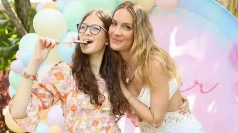 Morre filha de 16 anos da modelo Schynaider Moura
