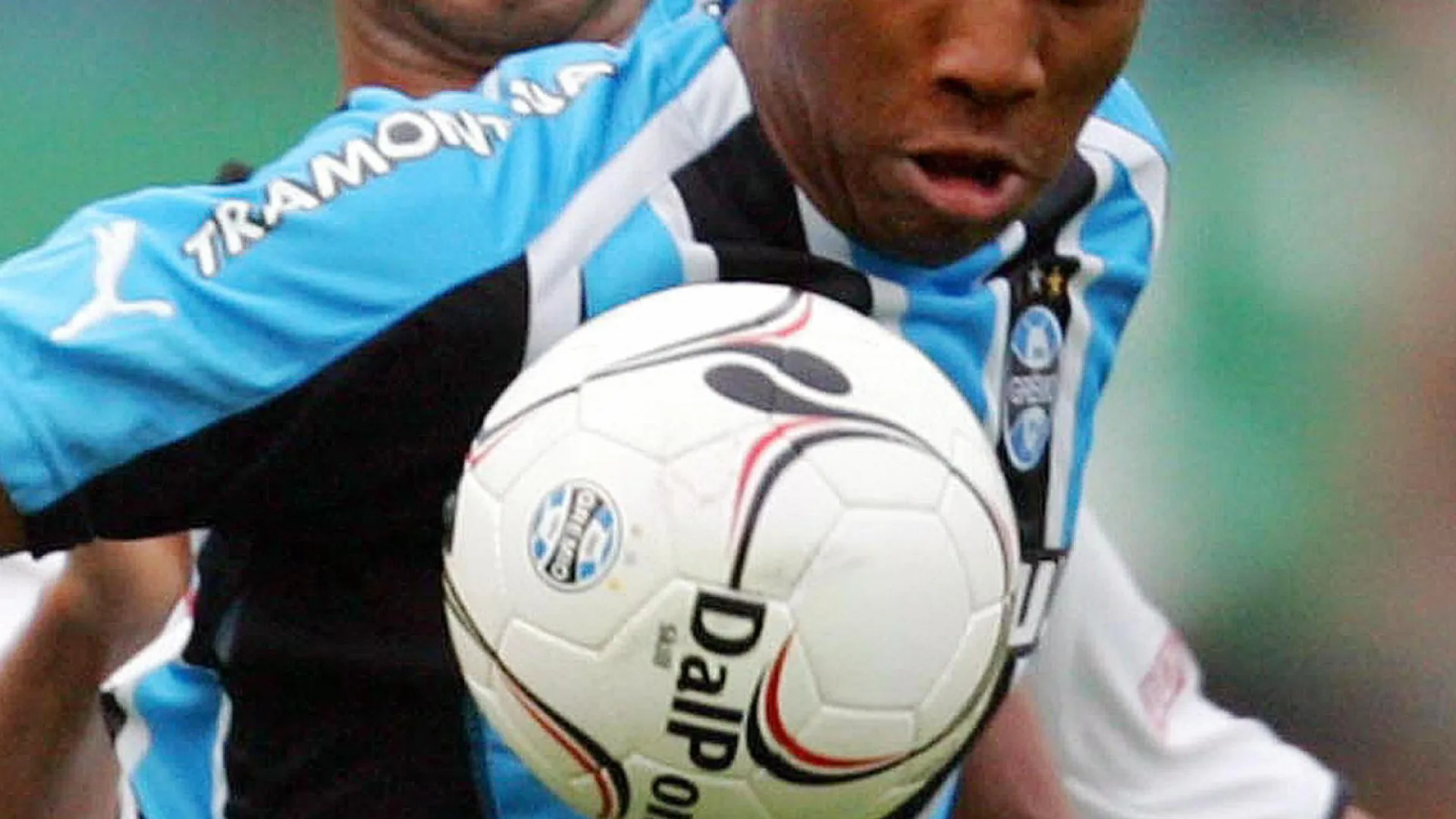 Ex-Grêmio e Inter tem prisão decretada por dívida de R$ 1 milhão