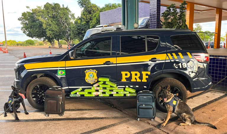 PRF apreende maconha em ônibus interestadual durante fiscalização em Cuiabá