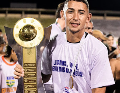 Jogador do Piauí Sub-20 morre em acidente após colidir com vaca na BR-343, no interior do Piauí (Vídeo)