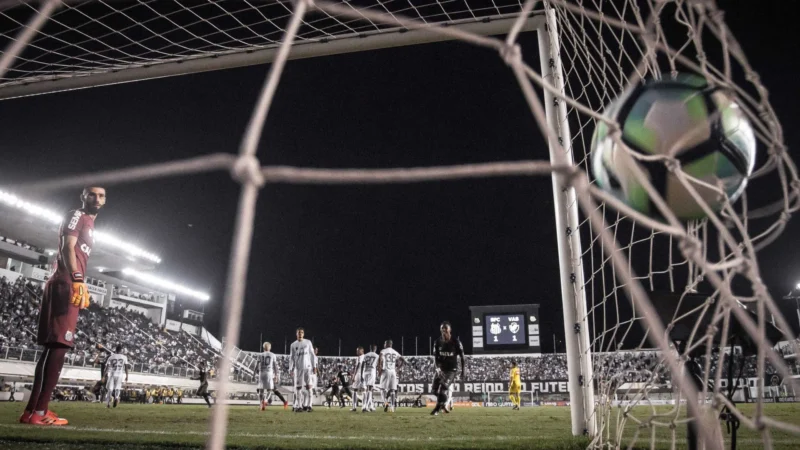São Paulo avalia mandar mais jogos na Vila Belmiro ainda em 2025