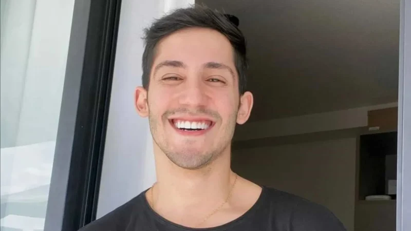 Influenciador Vittor Fernando e ator Gabriel Fuentes são baleados em tentativa de assalto no RJ