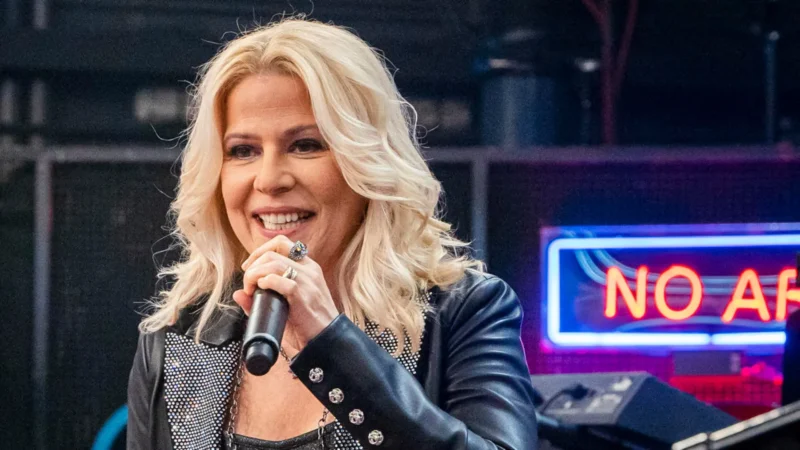 Paula Toller ganha autorização judicial para usar músicas compostas com Leoni