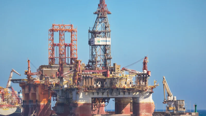 Petrobras abre licitação para plataforma que vai ampliar oferta de gás do pré-sal