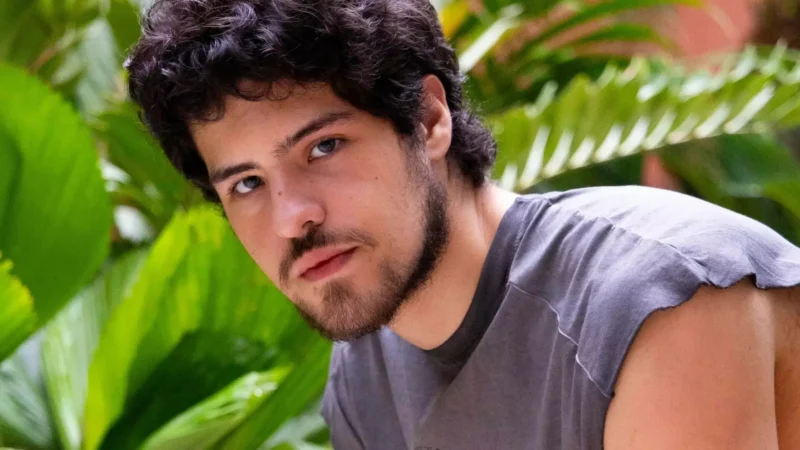 A droga se torna uma válvula de escape, diz Paulo Mendes sobre vício de Raul em ‘Três Graças’