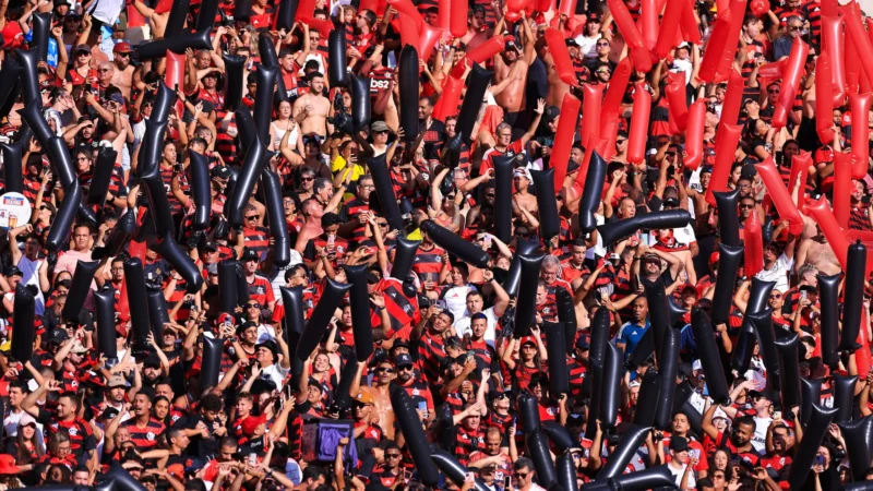 Flamengo justifica preço mínimo de R$ 350 contra Racing como ‘final comercial’