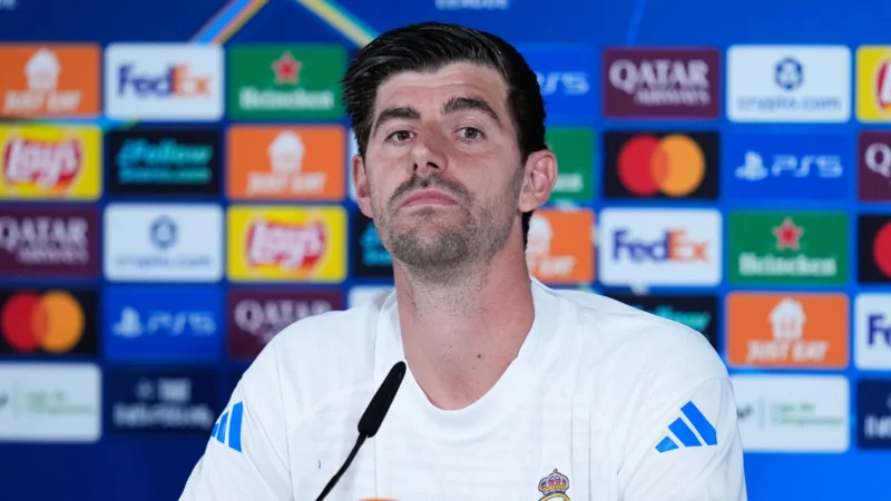 Courtois ‘dispara’ em várias direções: “Vocês zombaram de Vinícius Jr.”