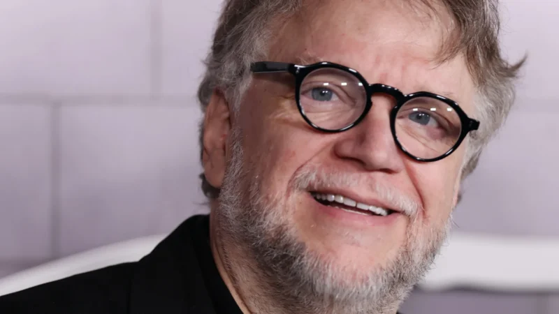 Guillermo del Toro diz que seu ‘Frankenstein’ é drama autobiográfico de pai e filho